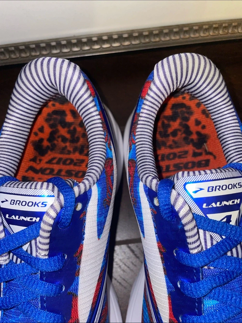 Brooks Limited Edition Lobster Print Launch 4 Boston 2017 Sneakers Size 7.5